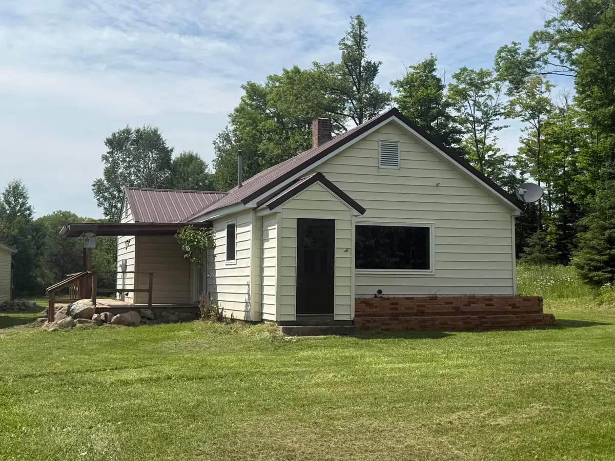 12416 S Mackinac Trl, Dafter, MI 49724 - #1