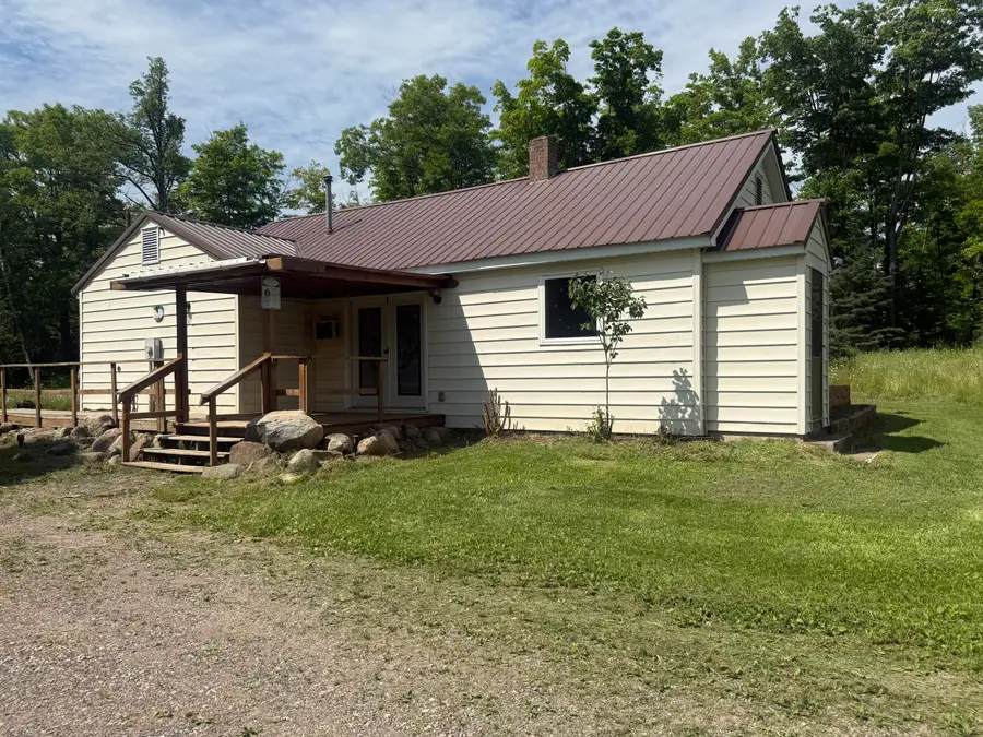 12416 S Mackinac Trl, Dafter, MI 49724 - #2