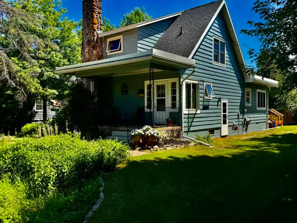 423 Parnell Ave, Sault Ste Marie, MI 49783