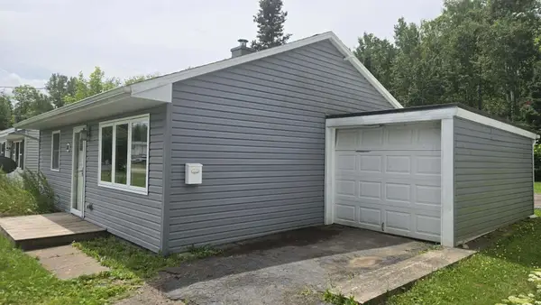 1318 John St, Sault Ste Marie, MI 49783