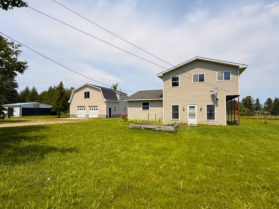 1054 Old Portage Trl, Saint Ignace, MI 49781 - #2