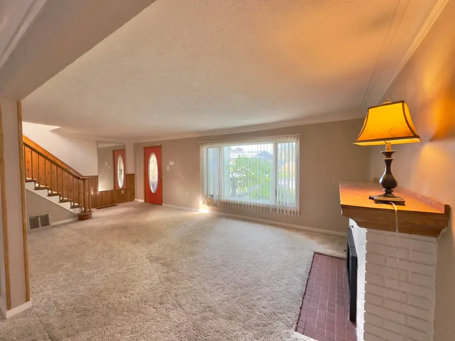 1309 Davitt St, Sault Ste Marie, MI 49783 - #3