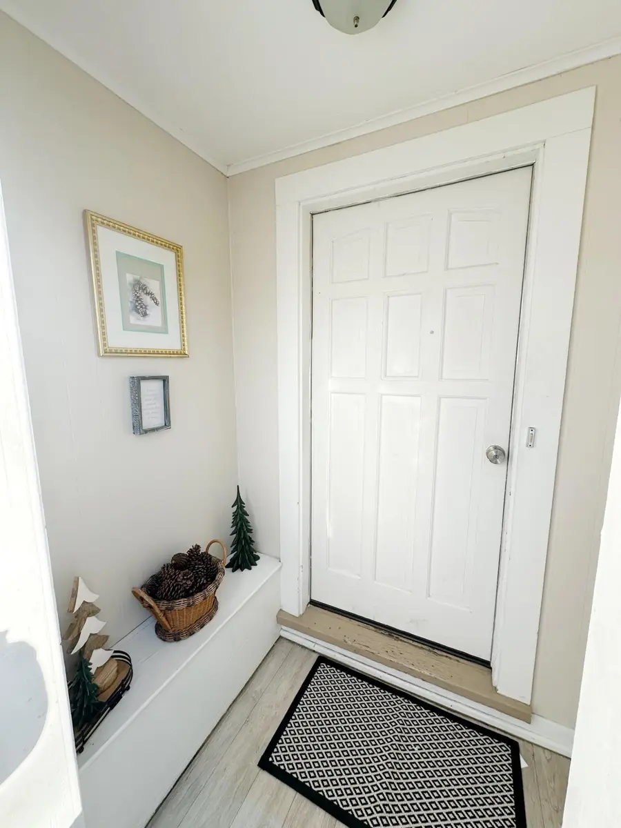 609 E Spruce St, Sault Ste Marie, MI 49783 - #3