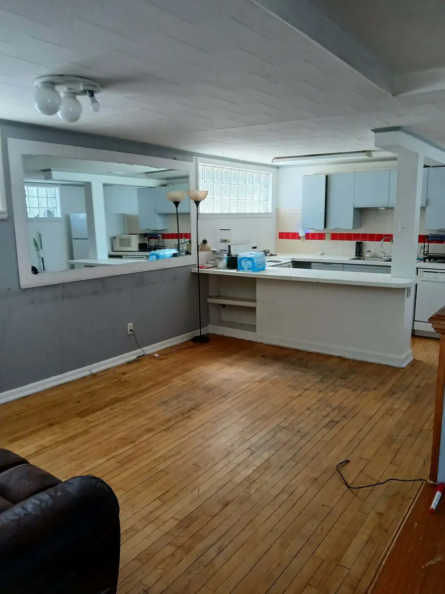 312 Carrie St, Sault Ste Marie, MI 49783 - #2