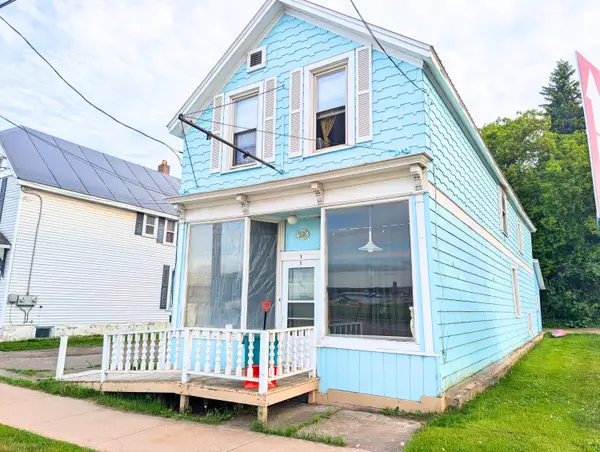 506 E Portage Ave, Sault Ste Marie, MI 49783