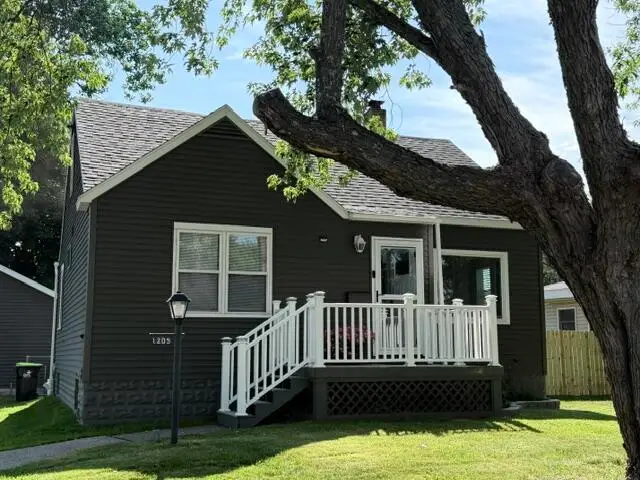 1205 Kimball St, Sault Ste Marie, MI 49783 - #3