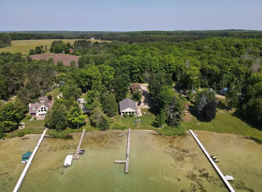25307 N Shore Ln, McMillan, MI 49853 - #2