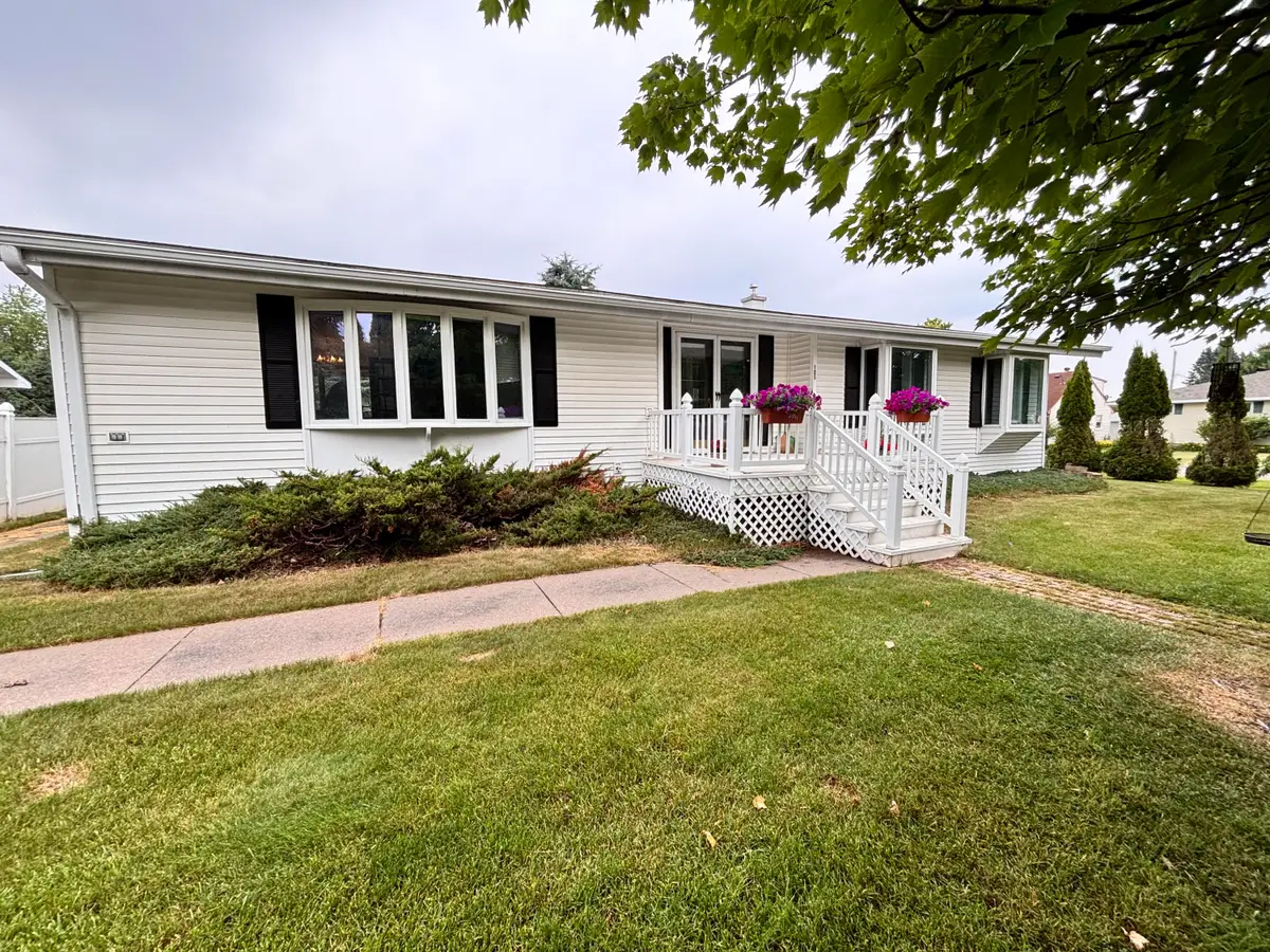125 E 14th Ave, Sault Ste Marie, MI 49783 - #1