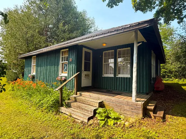 50 Michigan St, St. Ignace, MI 49781