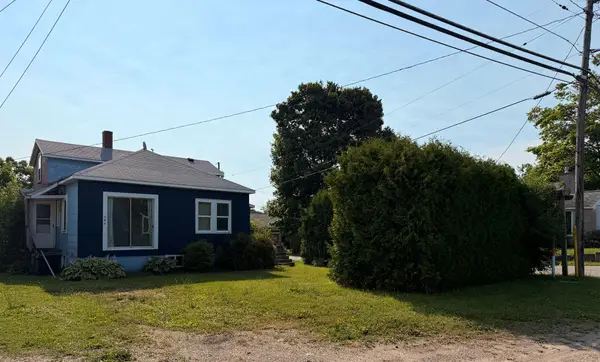 395 Church St, St. Ignace, MI 49781