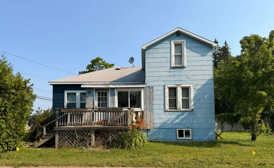 395 Church St, Saint Ignace, MI 49781 - #3