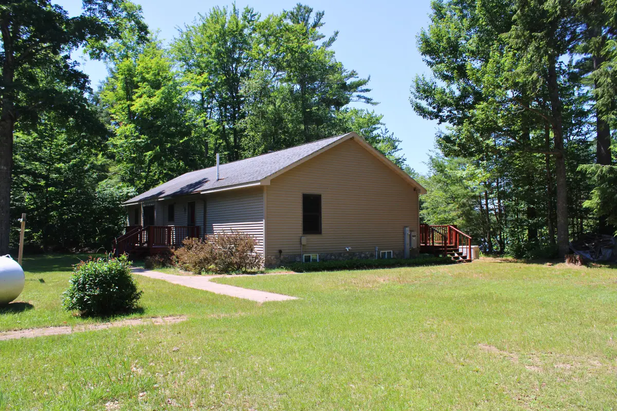 3767 Peninsula Point Rd, Munising, MI 49862 - #1