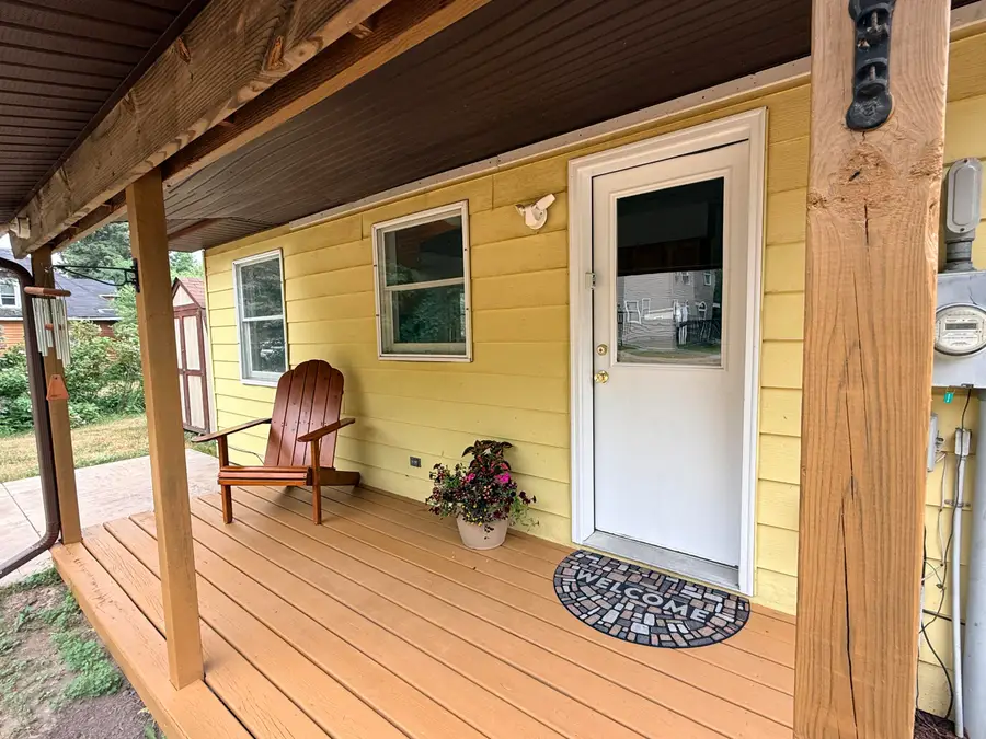 1805 Oak St, Sault Ste Marie, MI 49783 - #2