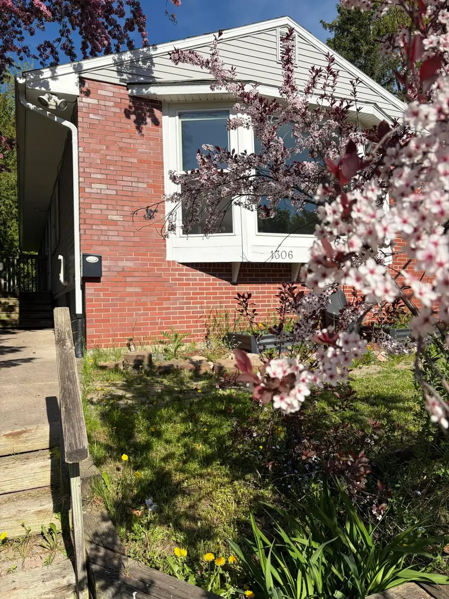 1306 Park St, Sault Ste Marie, MI 49783 - #3