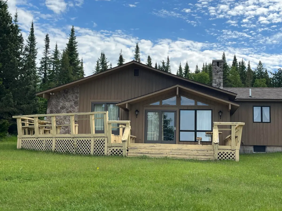 1528 S Forest Ln, Cedarville, MI 49719 - #1
