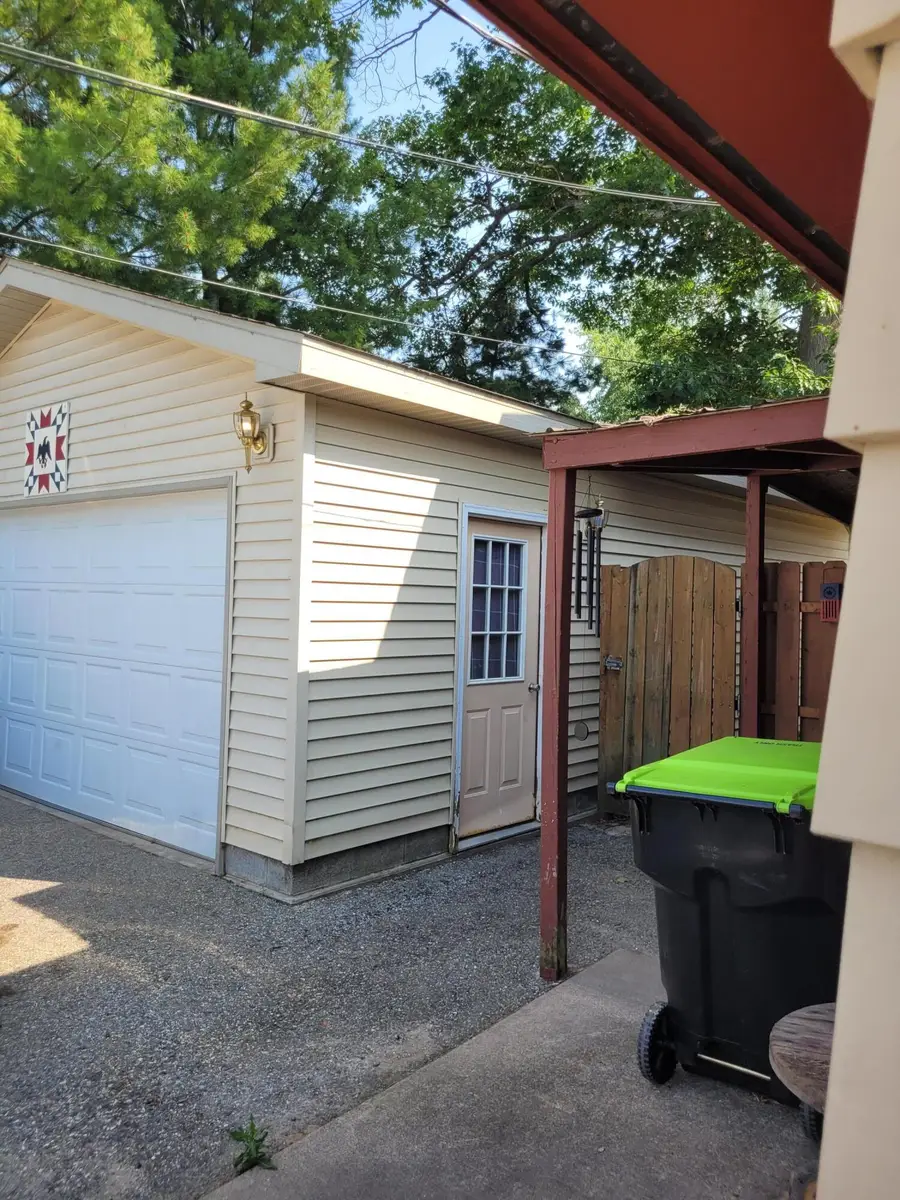 63 Partridge Dr, Kincheloe, MI 49788 - #2