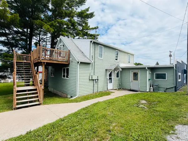 168 Ontario St, De Tour Village, MI 49725