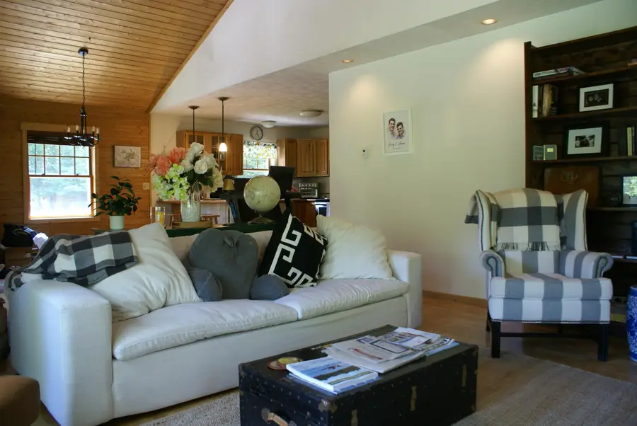 846 S Islington Rd, Cedarville, MI 49719 - #2