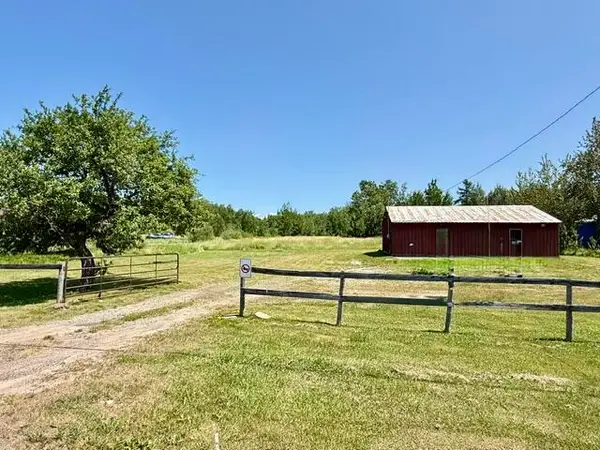 2879 Ashmun St, Sault Ste Marie, MI 49783