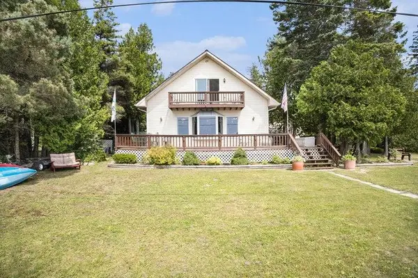 1445 Us-2, St. Ignace, MI 49781
