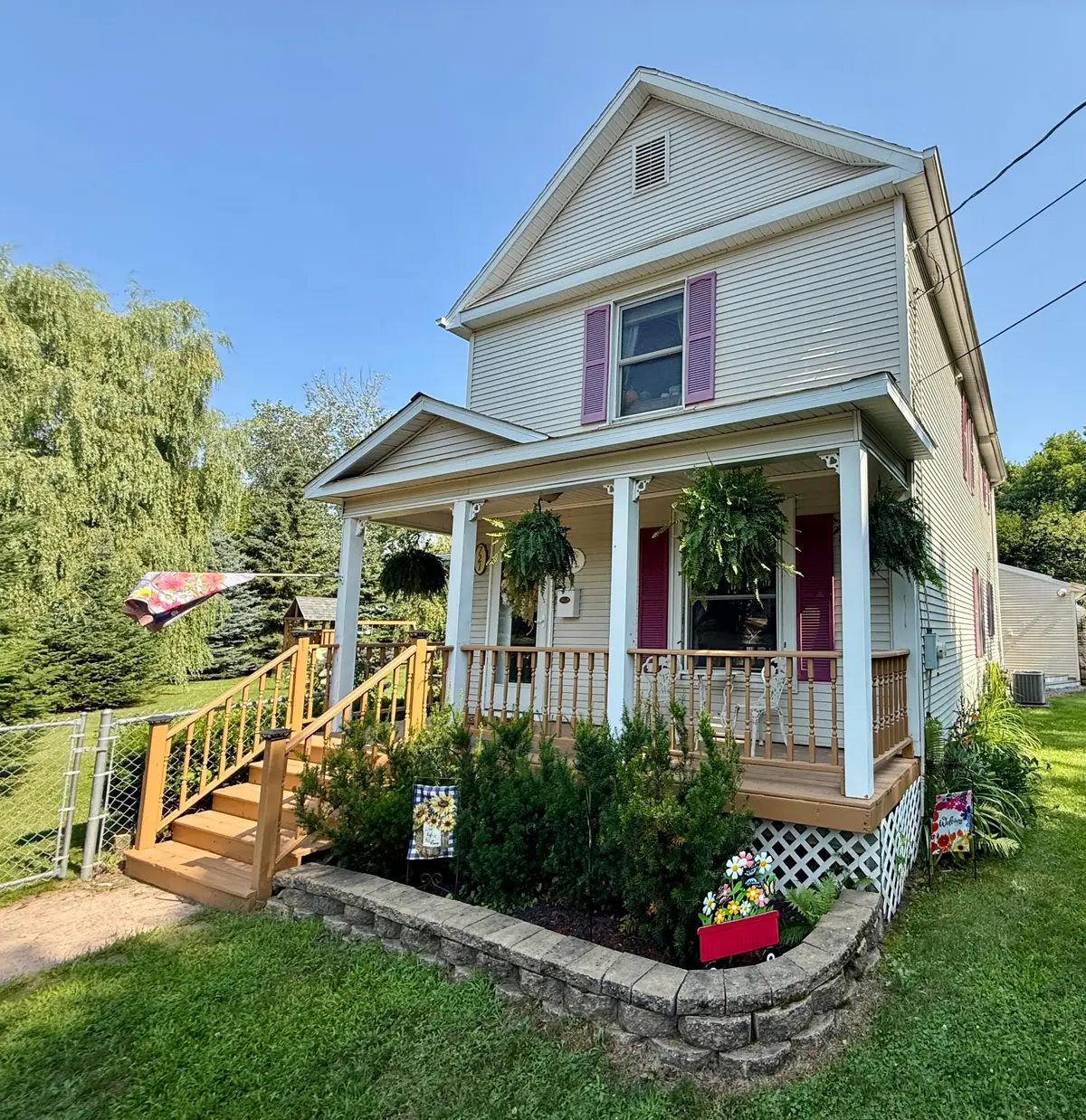 721 Carrie St, Sault Ste Marie, MI 49783 - #1