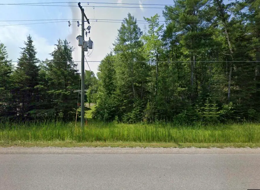 534 E Vfw Rd, Cheboygan, MI 49721 - #2