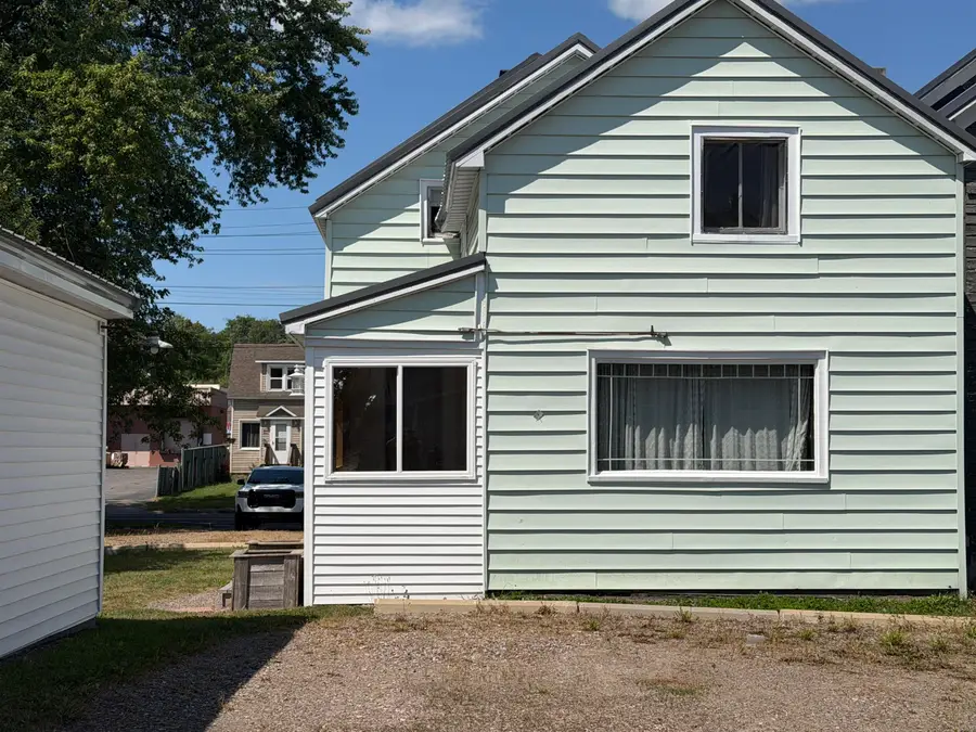 709 Court St, Sault Ste Marie, MI 49783 - #3