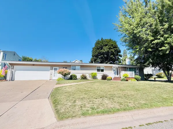1402 Park St, Sault Ste Marie, MI 49783
