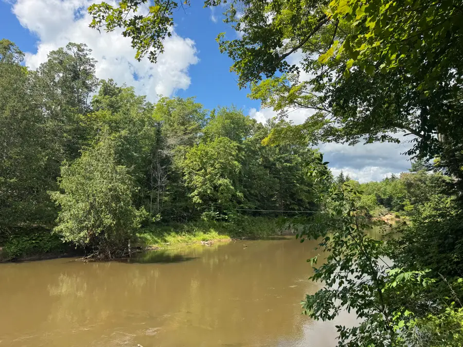 5761 N Manistique River Rd, Gulliver, MI 49840 - #2