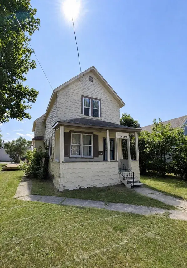 1509 W 4th Ave, Sault Ste Marie, MI 49783