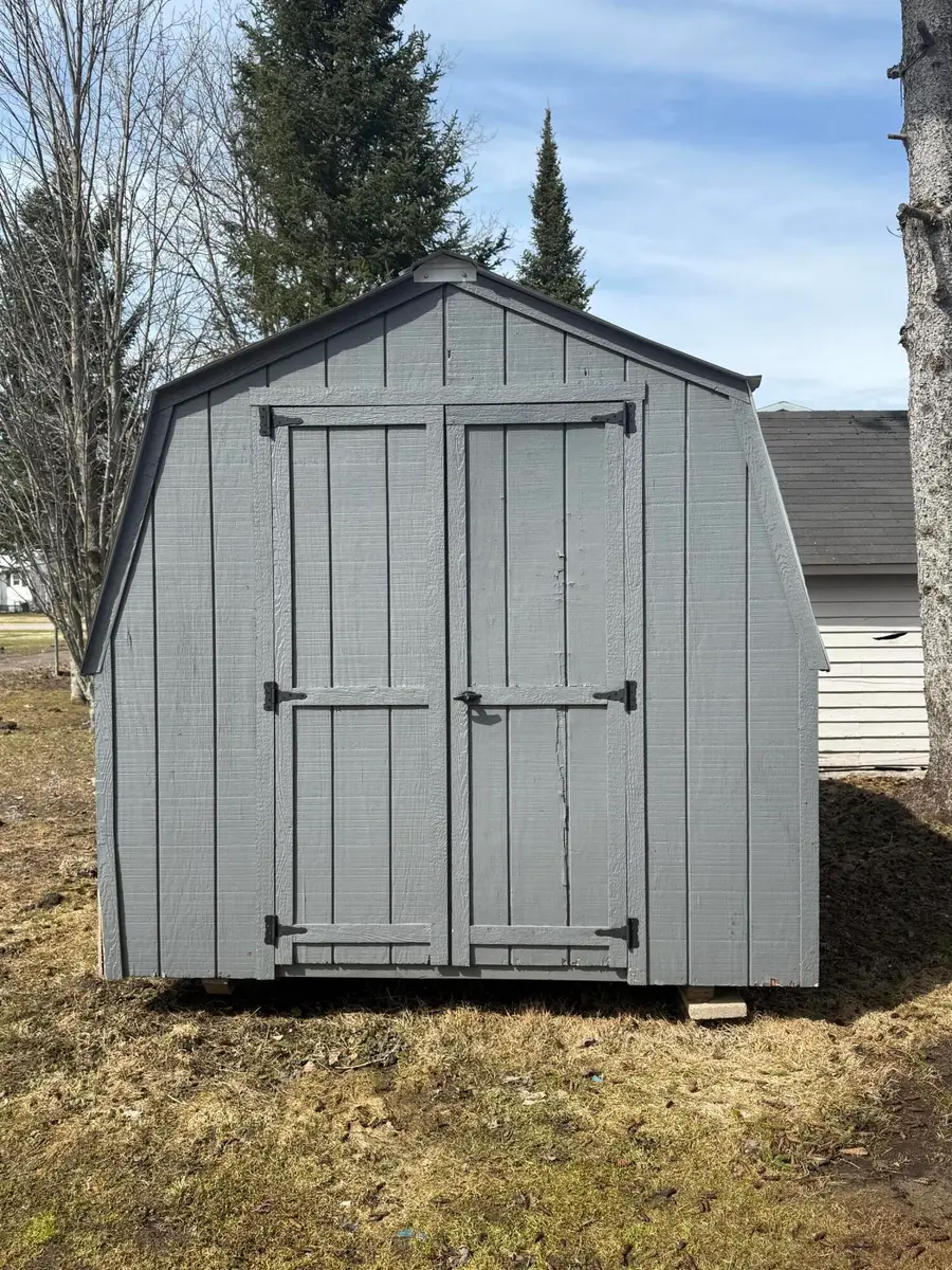 1206 Augusta St, Sault Ste Marie, MI 49783 - #3