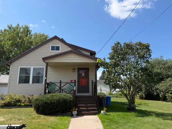 812 Superior St, Sault Ste Marie, MI 49783