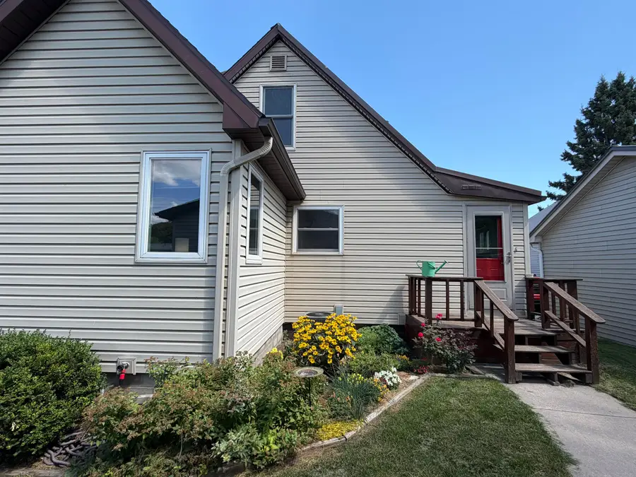 812 Superior St, Sault Ste Marie, MI 49783 - #3