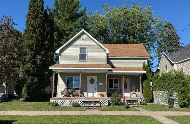 607 Carrie St, Sault Sainte Marie, MI 49783 - #2