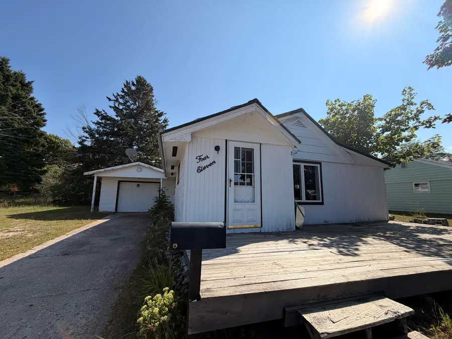 411 W Avenue A, Newberry, MI 49868 - #2