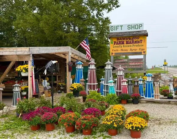 1151 Michigan 134, Hessel, MI 49745