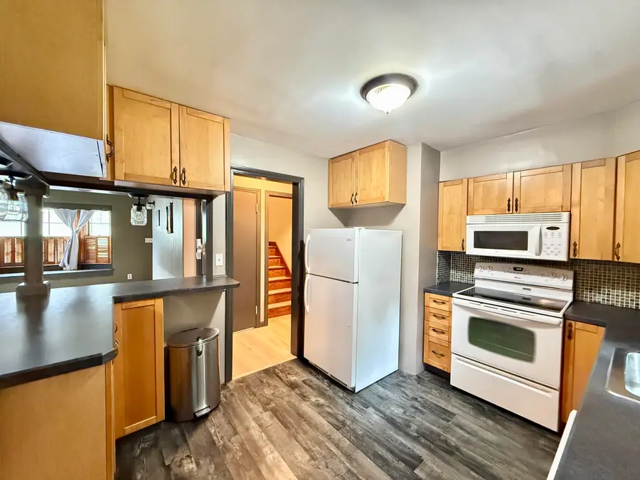 1307 Park St, Sault Sainte Marie, MI 49783 - #2