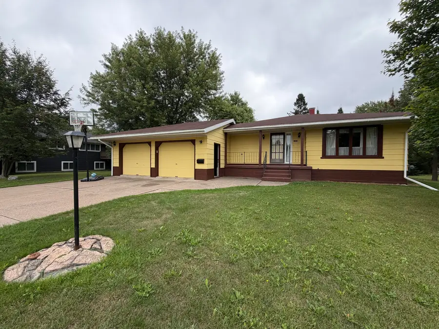 1607 Augusta St, Sault Ste Marie, MI 49783 - #2