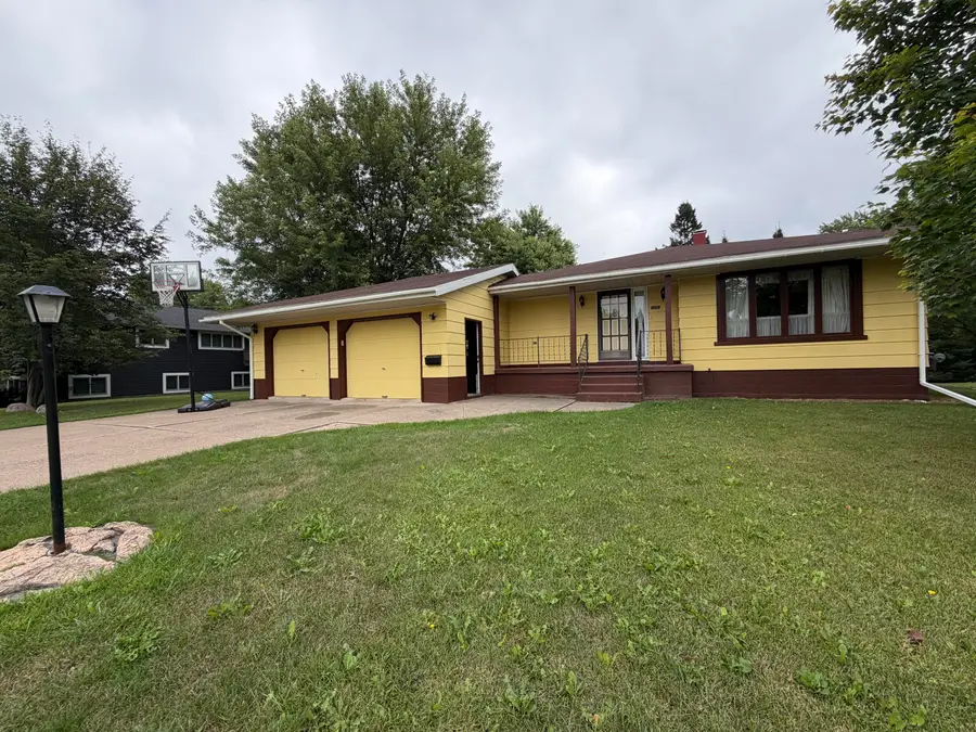 1607 Augusta St, Sault Ste Marie, MI 49783 - #3