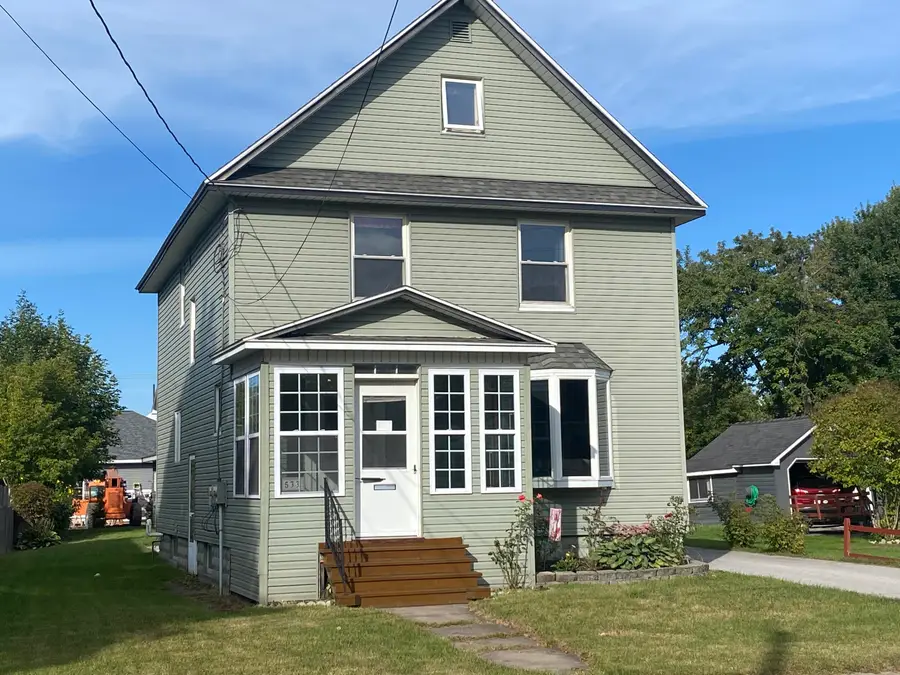 533 Maple St, Sault Ste Marie, MI 49783 - #2