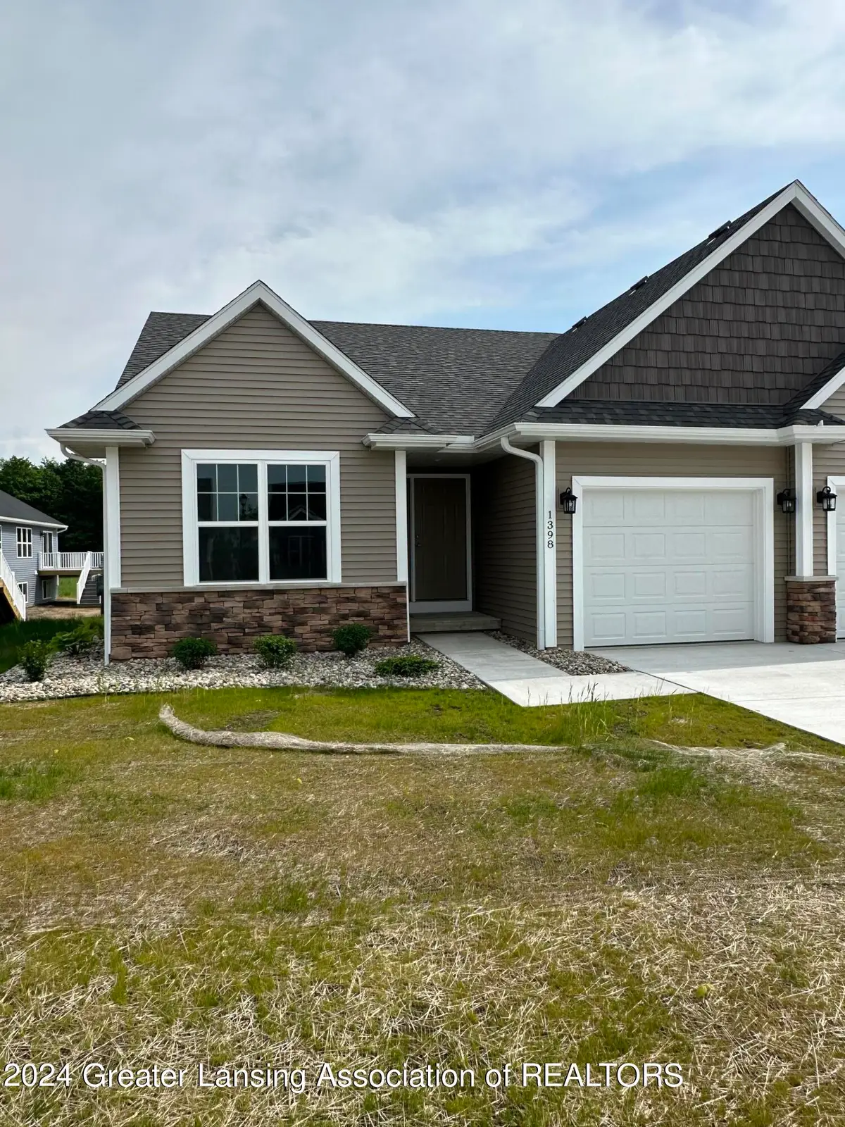 1398 Superior Drive #27, Saint Johns, MI 48879 - Image #1