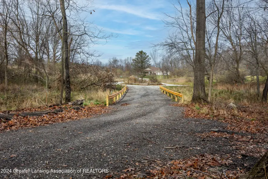 11550 Tamarack Trail, Bath, MI 48808 - Image #2