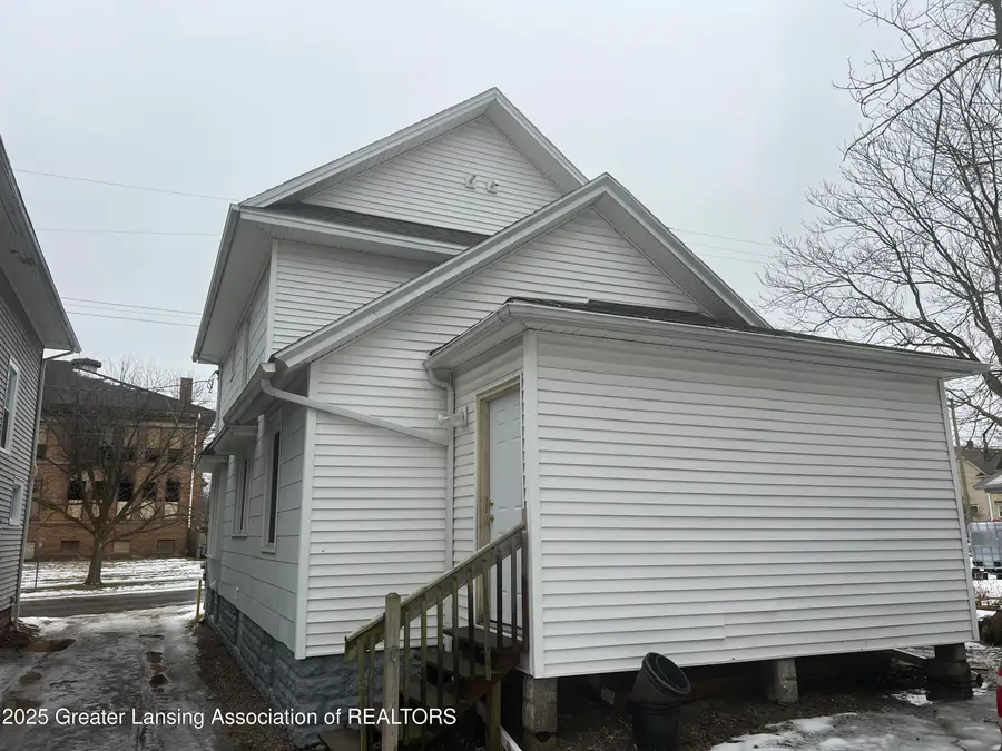 425/425.5 N Butler Boulevard, Lansing, MI 48915 - Image #3