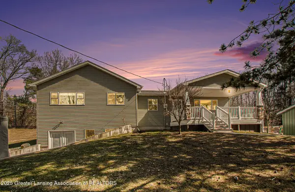 7169 Sherwood Highway, Bellevue, MI 49021