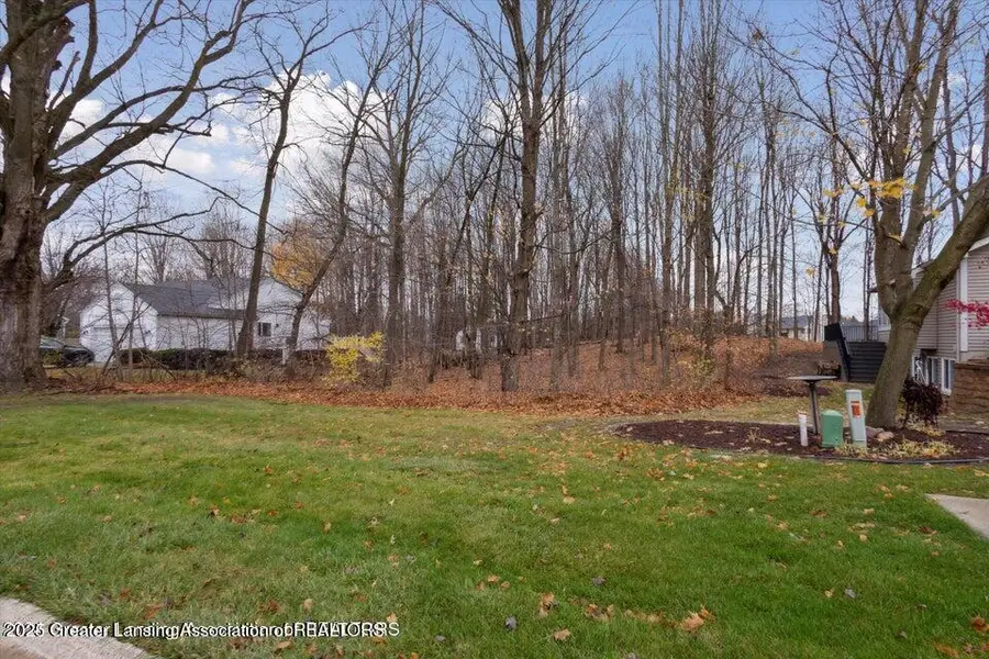 3860 Knotwood Drive, Holt, MI 48842 - Image #3