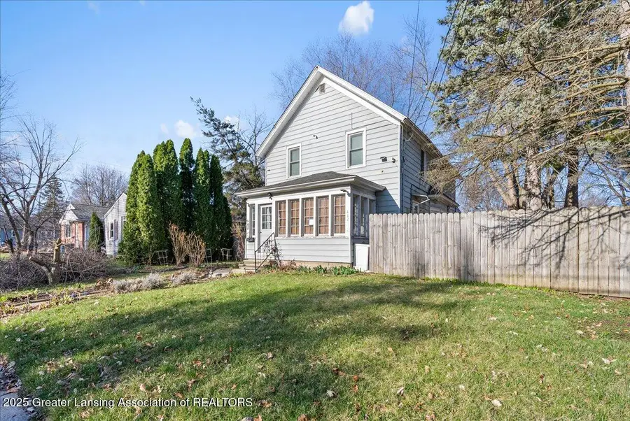 412 S Hayford Avenue, Lansing, MI 48912 - Image #2