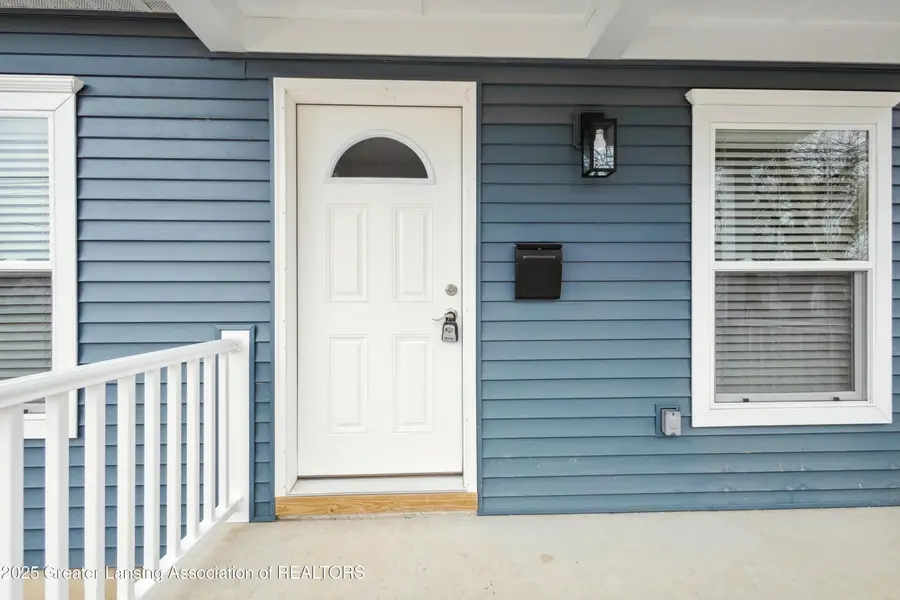 819 N Jenison Avenue, Lansing, MI 48915 - Image #2