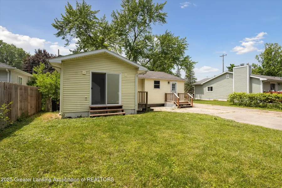 127 S Dibble Avenue, Lansing, MI 48917 - Image #2