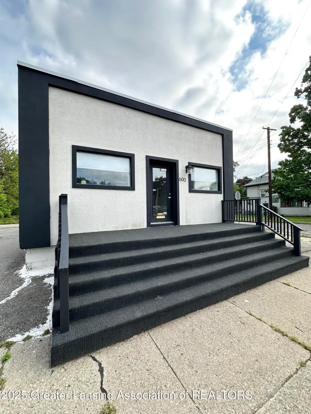 600 E Cavanaugh Road, Lansing, MI 48910 - Image #1