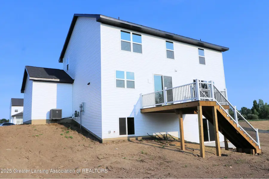 606 Launch Point Drive, Perry, MI 48872 - Image #2